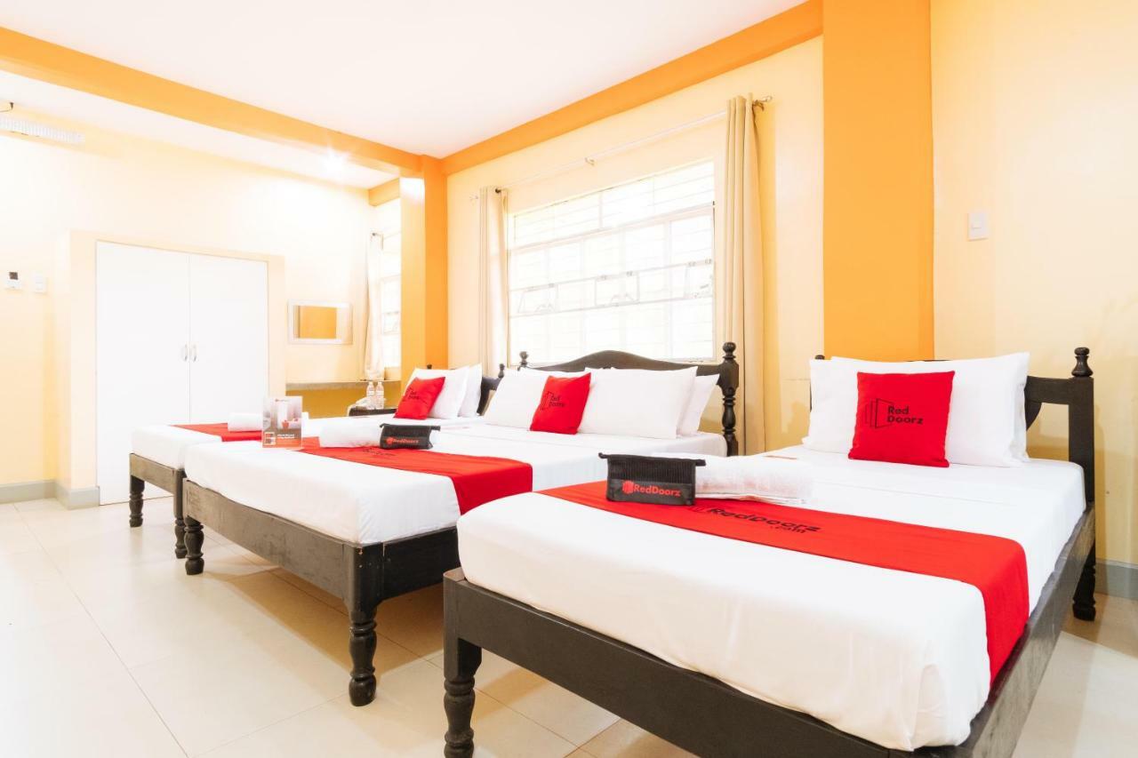 Hotel Reddoorz Premium @ Gabinete Road Palawan à Puerto Princesa Extérieur photo